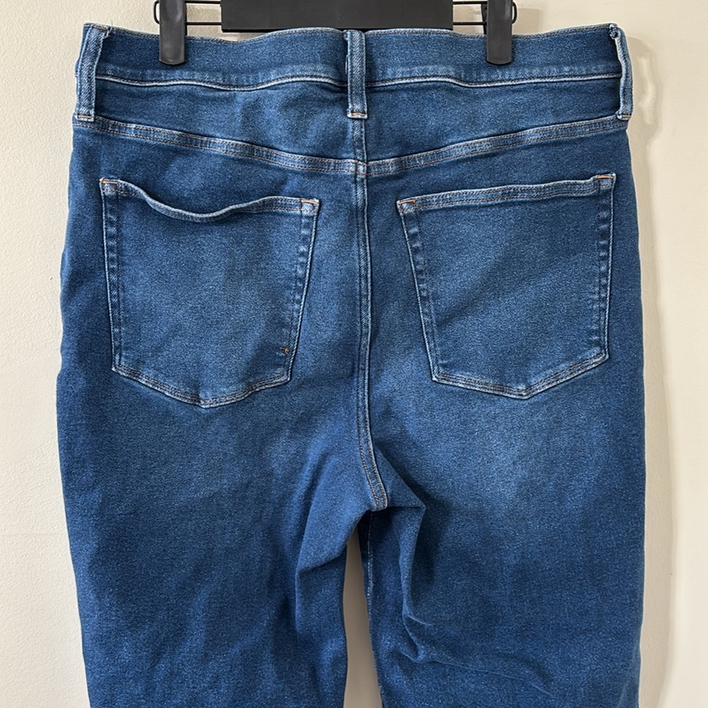 J.Crew High-rise Stovepipe Jean in Signature Stretch+ Medium Wash Size 33 - Picture 8 of 11
